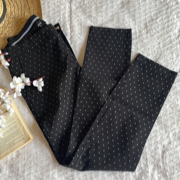 Formal pants with elastic band - Picture 4 of 6